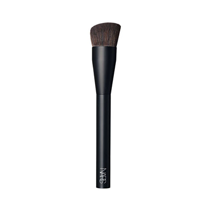 Nars #17 Cream Cheek Brush main image