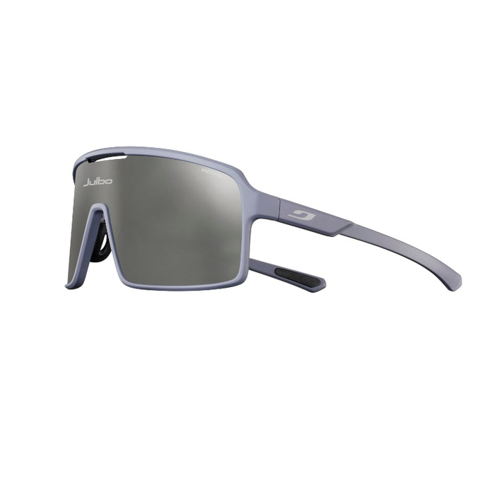Sunglasses with a gray frame and reflective lenses on a white background. #color_la-sal-sunset-with-spectron-3-lens