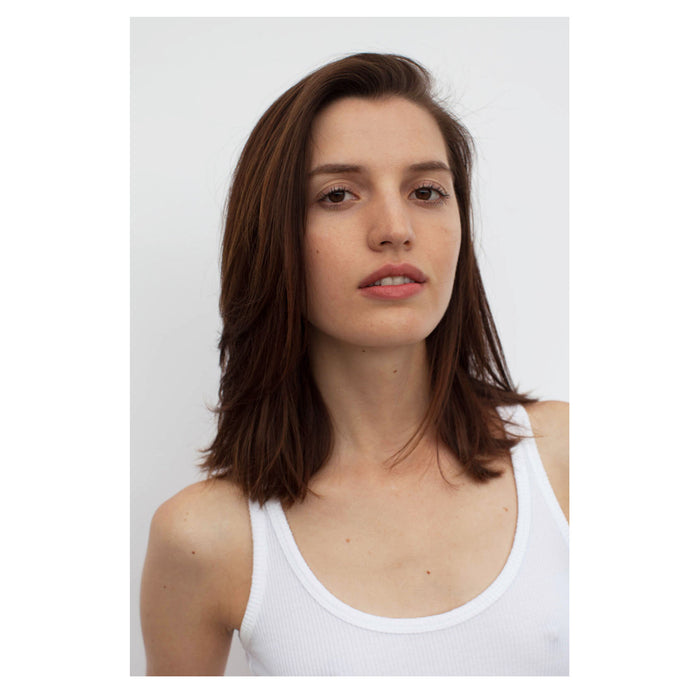 Model image of R+Co Atlantis Moisturizing B5 Conditioner variant: 8.5 fl oz