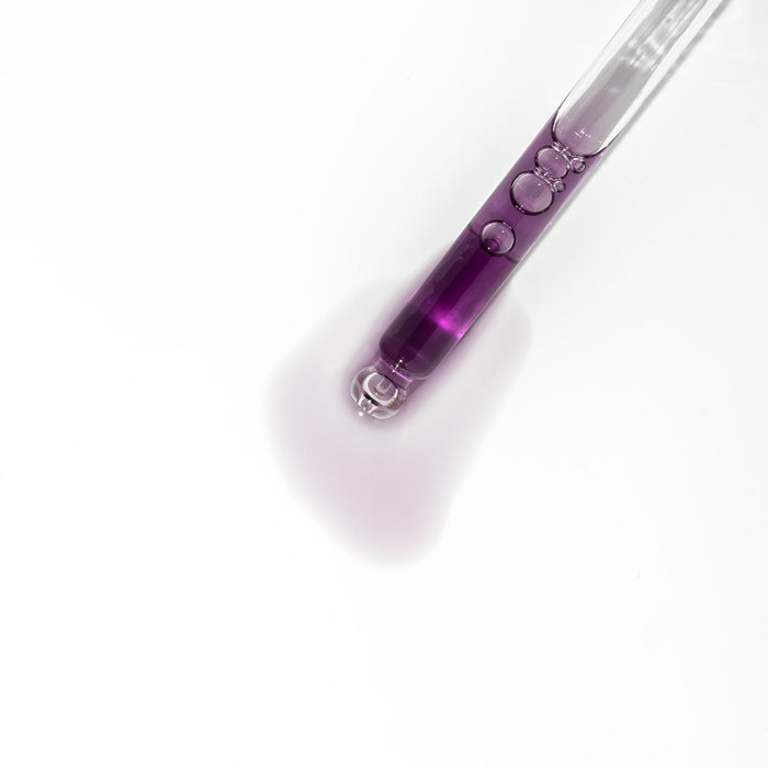 Swatch image of Nannette de Gaspé Elixir Noir Face Oil