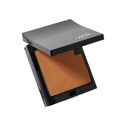 Image of an open Trish McEvoy Even Skin Mineral Powder Foundation Refill SPF 15 variant: Honey
