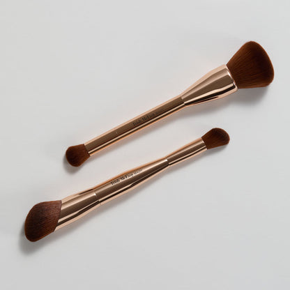 Lifestyle image of Trish McEvoy Even Skin Wet/Dry Brush