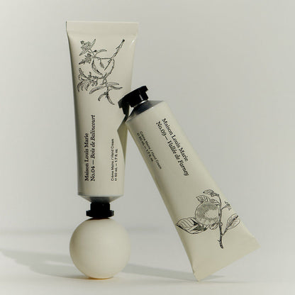 Lifestyle image of Maison Louis Marie No.09 Vallée de Farney Hand Crème