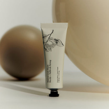 Lifestyle image of Maison Louis Marie No.09 Vallée de Farney Hand Crème