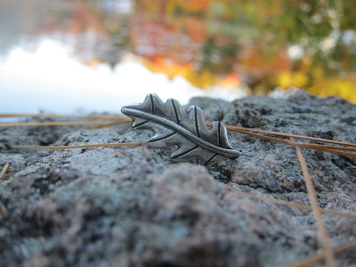 Oak Leaf Lapel Pin