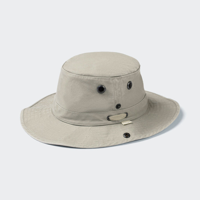 Khaki / 7