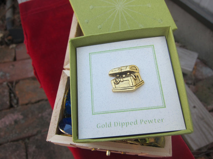 Treasure Chest Gold Lapel Pin