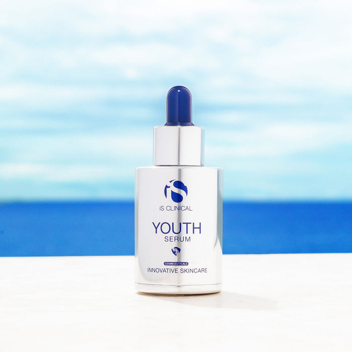 Lifestyle image of IS Clinical Youth Serum